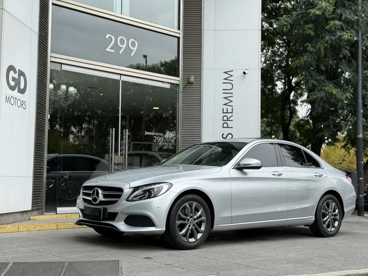 Mercedes-benz Clase C 2.0 C200 Avantgarde At 184cv, foto 1 de 6