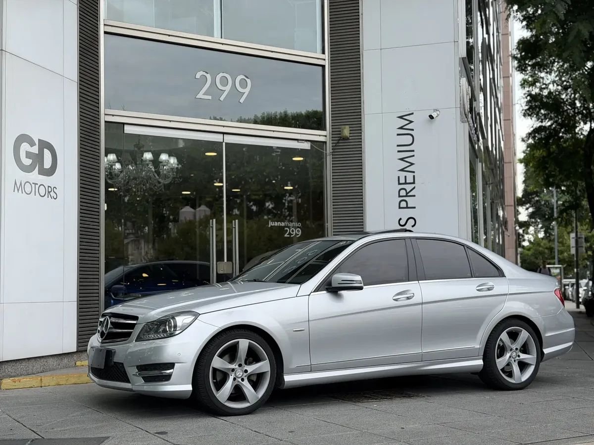 Mercedes Benz C250 Editionc, foto 1 de 6